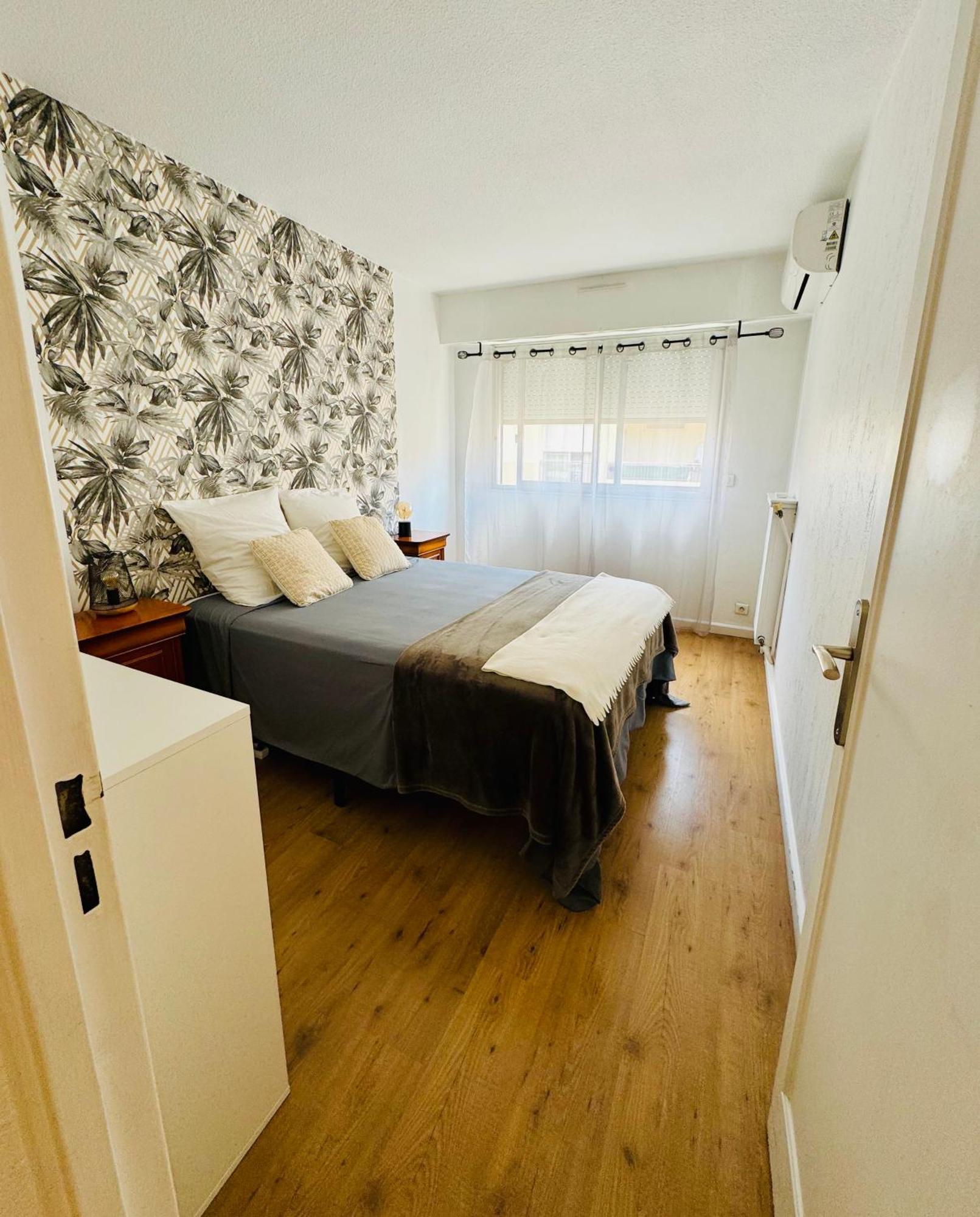 T2 appartement Golfe Juan 47m2 plages et port Vallauris Extérieur photo
