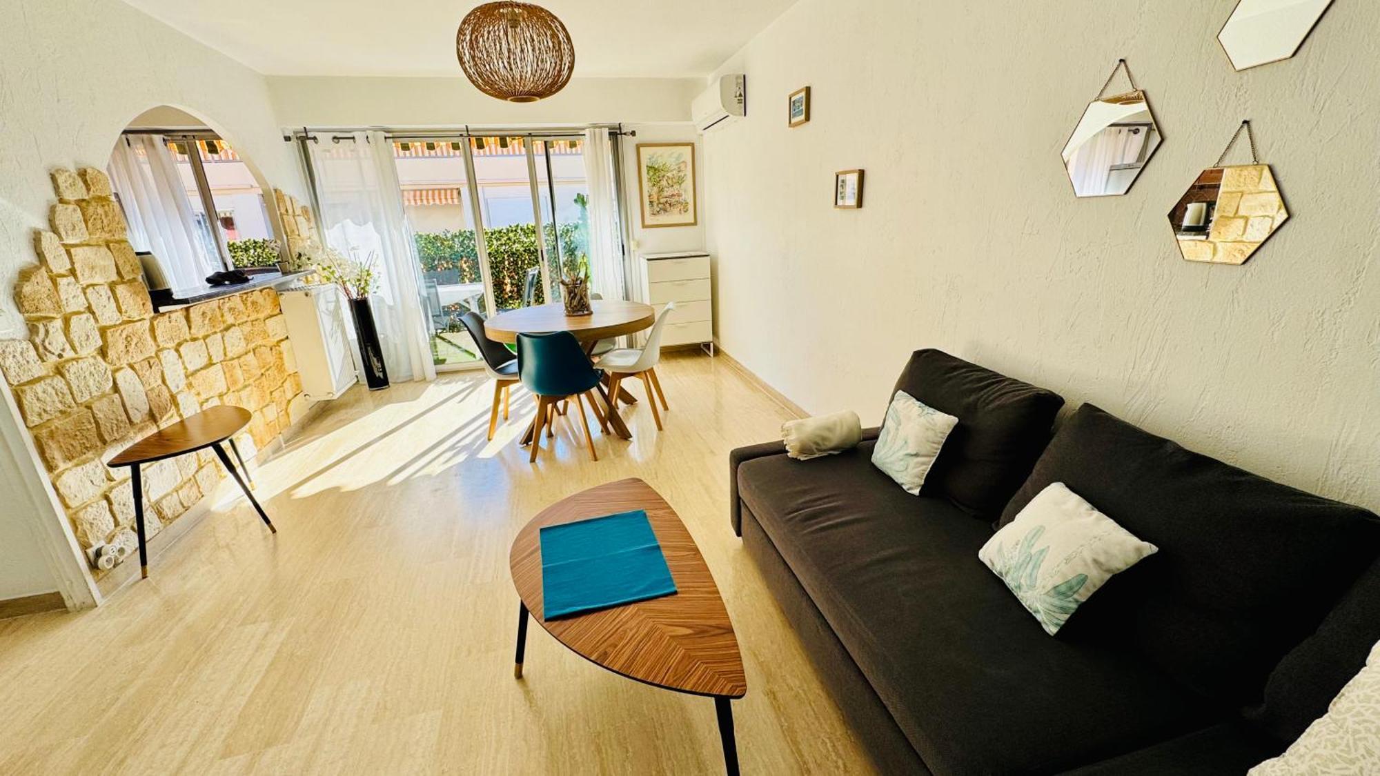 T2 appartement Golfe Juan 47m2 plages et port Vallauris Extérieur photo